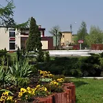 Boho Hotel I Restauracja Hotel 2*