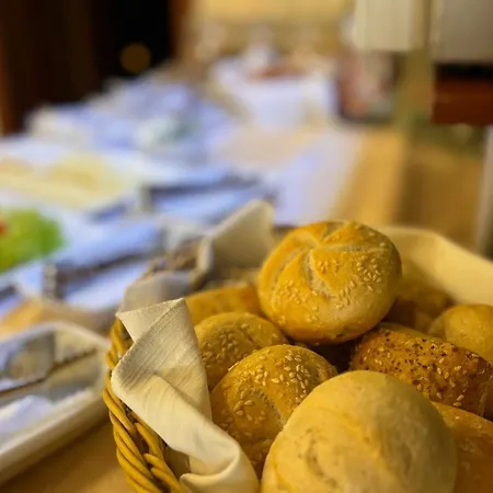 Boho I Restauracja 오스토프 빌코폴스키