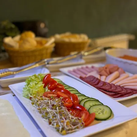 Boho I Restauracja فندق