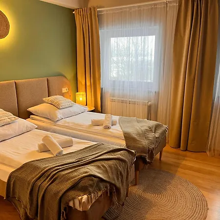 Boho I Restauracja فندق