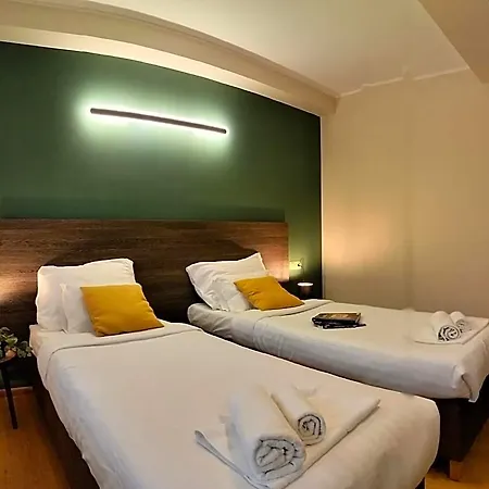 Boho I Restauracja أوستروف فيلكابورسكي