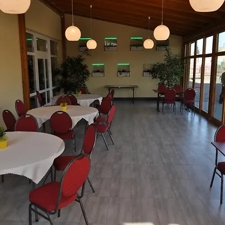 Bankietowa & Restauracja Hotel 2*