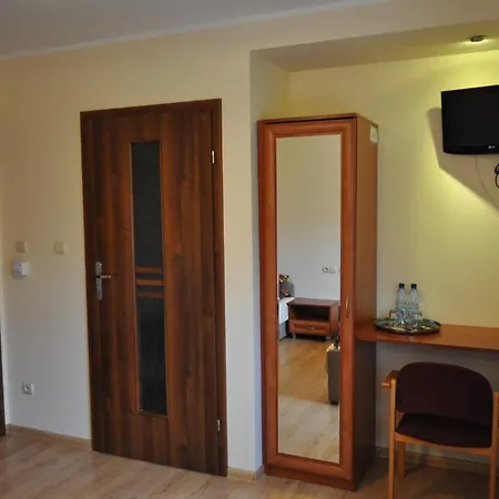 فندق Boho I Restauracja أوستروف فيلكابورسكي